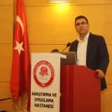 Doç. Dr. Ümit Işık